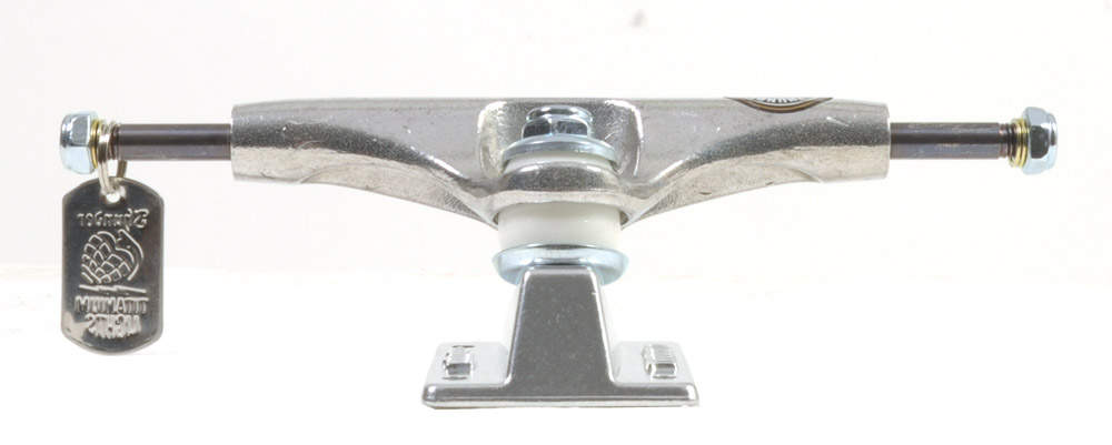 Thunder 147 Hi Titanium Lights Polished Truck Thunder 147 Hi Titanium Lights Polished Truck