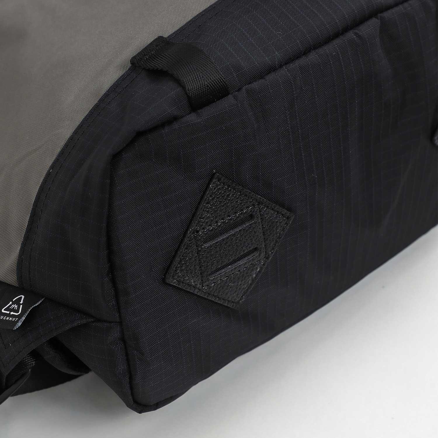 Doughnut Christopher Street Cruise Rucksack - dark grey
