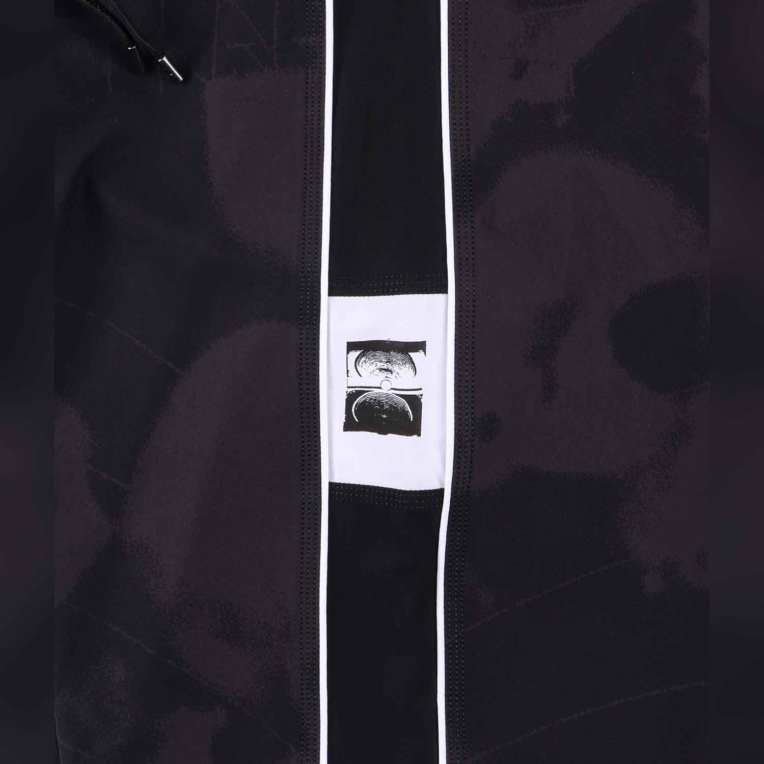 Former Vital 20 Trunk - black