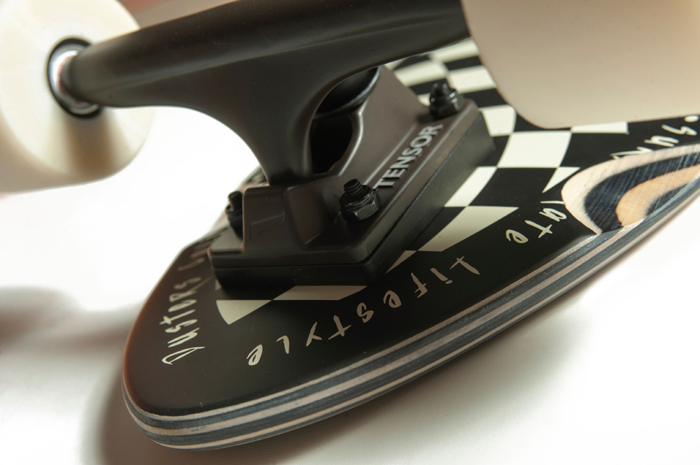 Longboard Dusters Moto Checker 8,75 Longboard Dusters Moto Checker 8,75