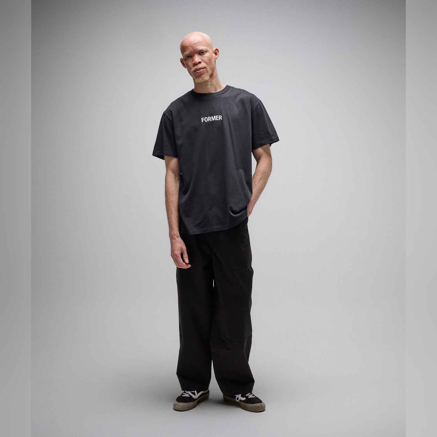 fte-26102-wshblk-5 Former Legacy Overdye T-shirt - washed black XS