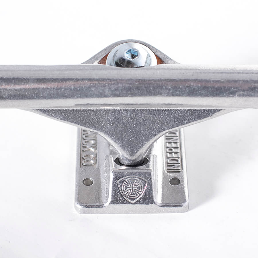 Independent Trucks Skateboard Achse Polished Mid 139 Independent Trucks Skateboard Achse Polished Mid 139