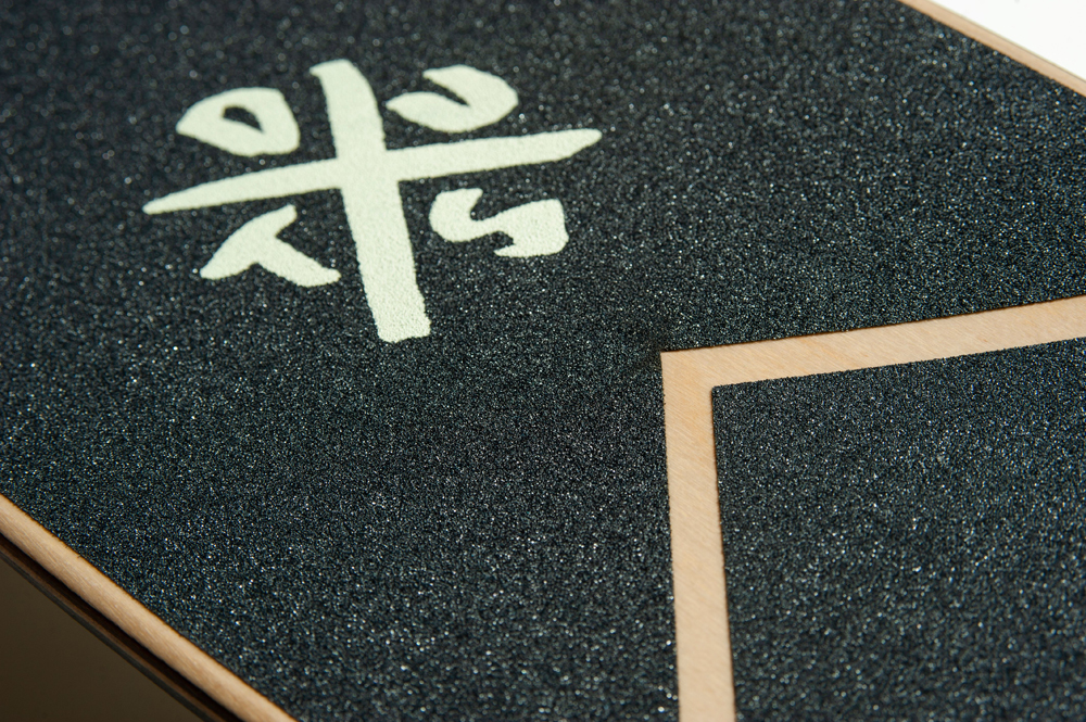 Longboard Dusters Moto Checker 8,75 Longboard Dusters Moto Checker 8,75