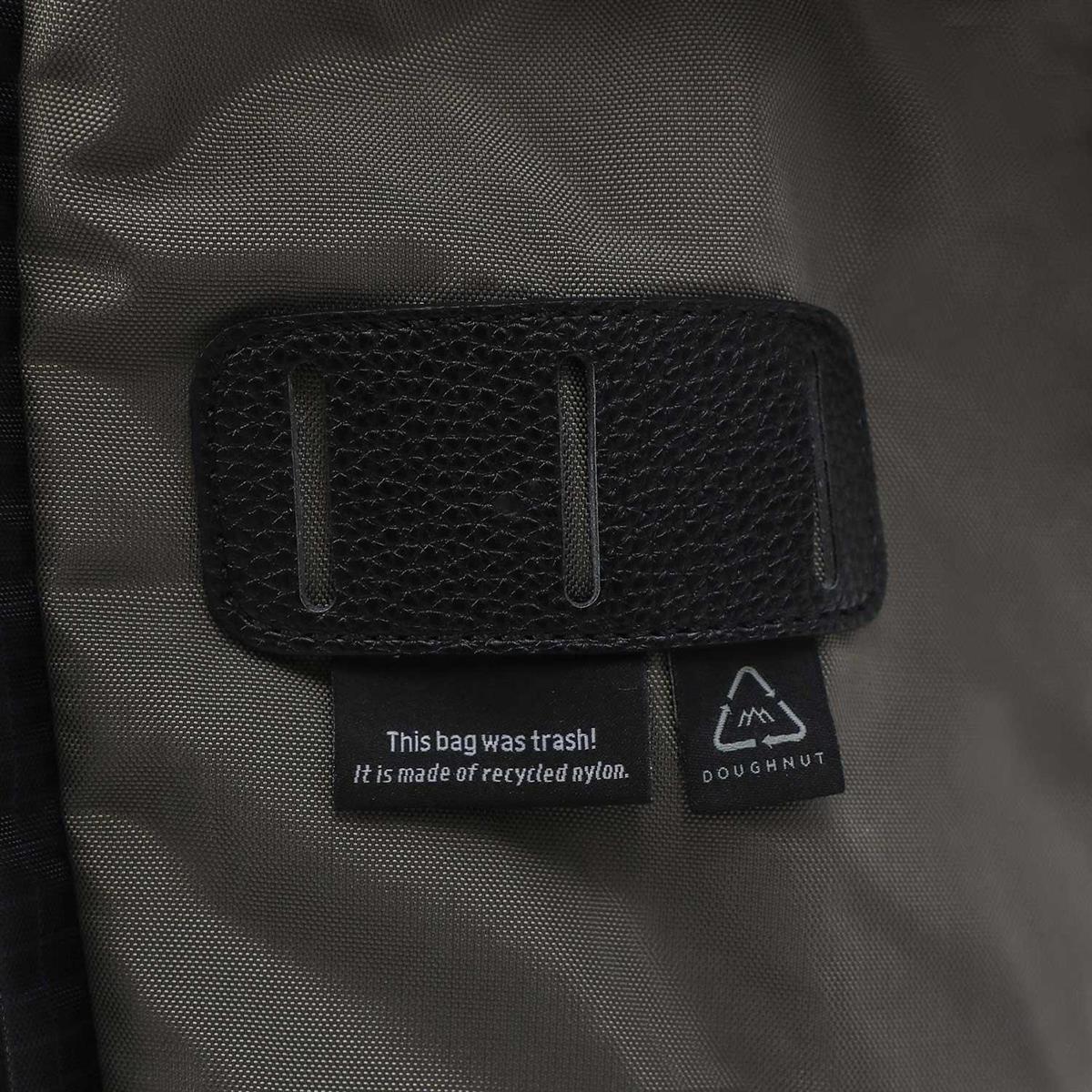 Doughnut Colorado Street Cruise Rucksack - dark grey Doughnut Colorado Street Cruise Rucksack - dark grey