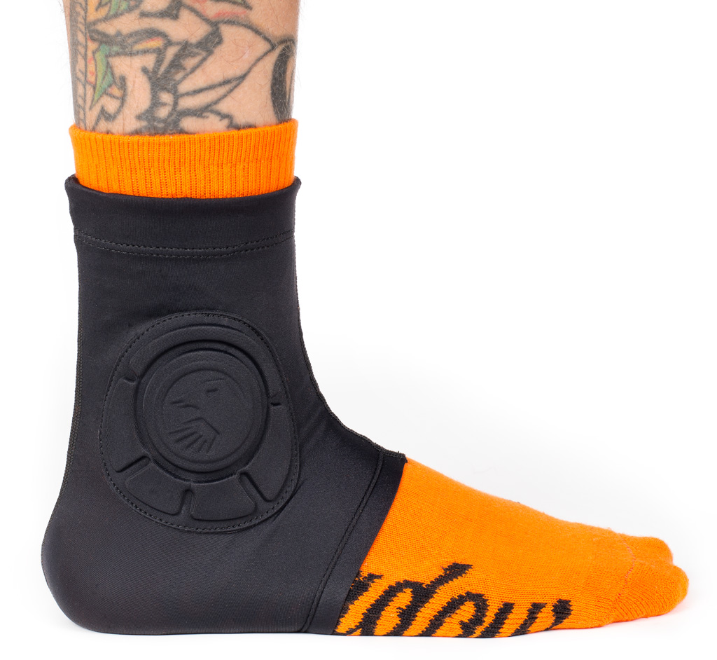 Shadow Riding Gear Invisa Lite Ankle Guards black - large