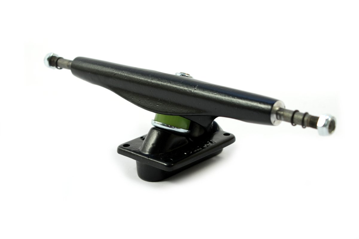 Carver CV Drop Up Truck Set Black 7.5