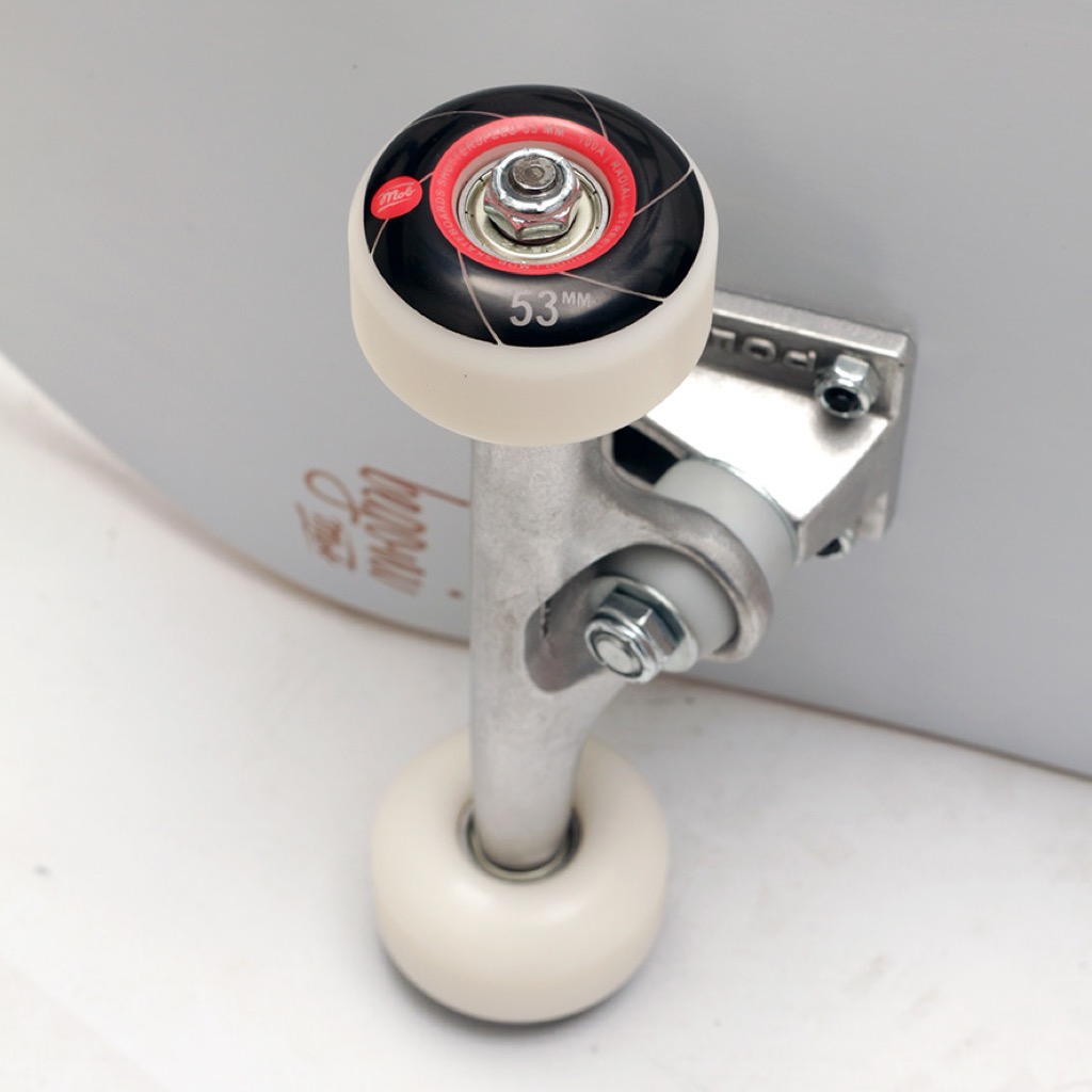 MOB Skateboards Begoni Wall Unit complete board - 8.5